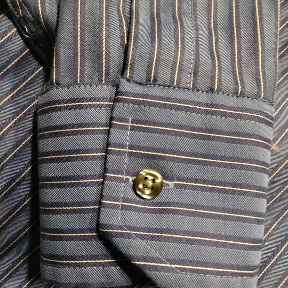 Donald J. Trump Signature Collection Dress Shirt - Picture 3 of 7